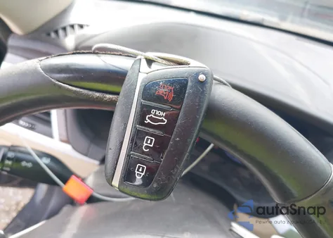 2015 Hyundai Genesis 3.8 from USA, damaged, VIN KMHGN4JE9FU015059